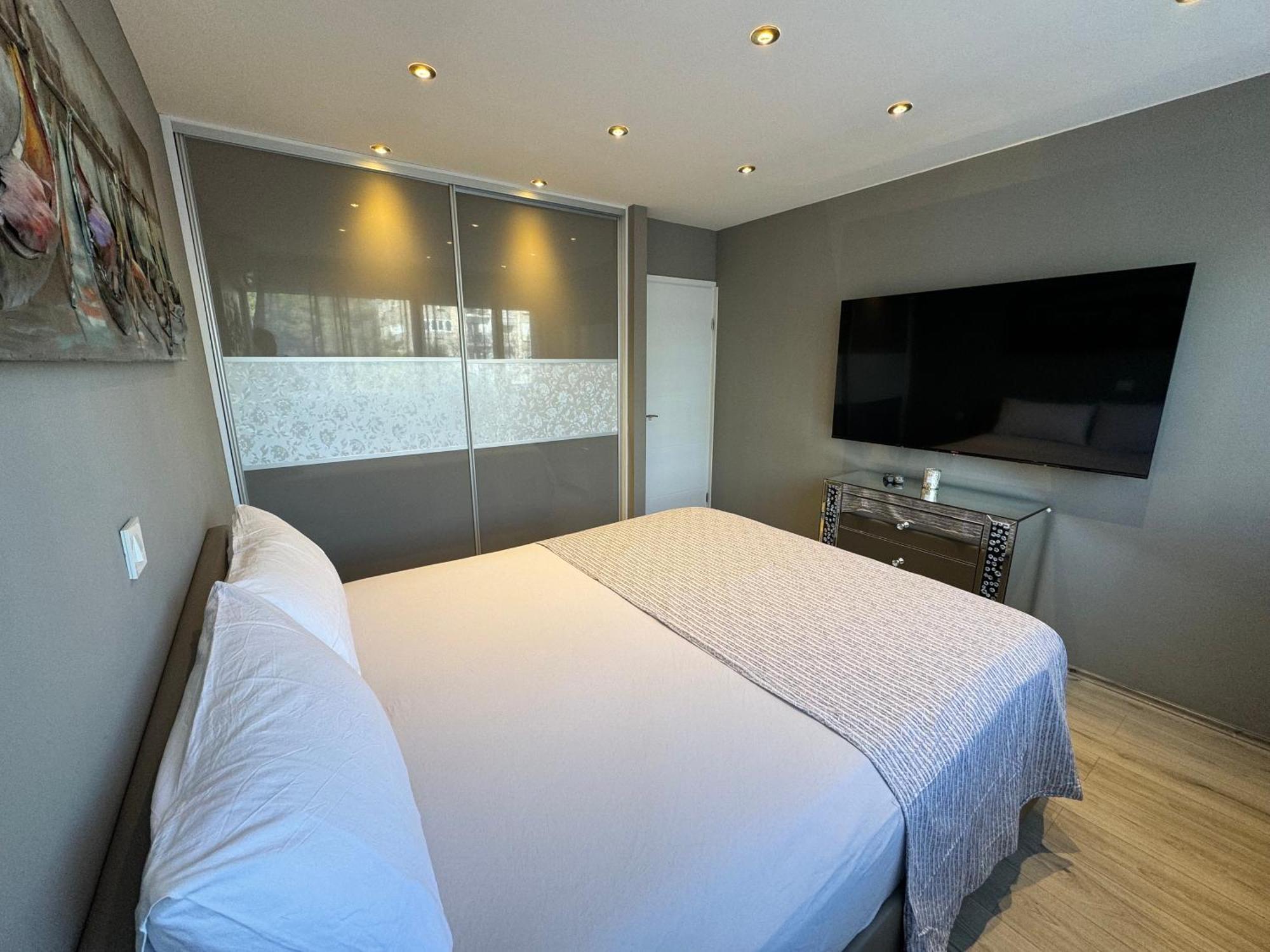 Apartment Astra With Private Parking Сплит Экстерьер фото
